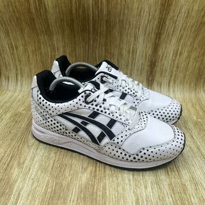 Asics‎ Tiger Gel-Sage Women's Size 7.5 White Black Running Shoes Sneakers Casual
